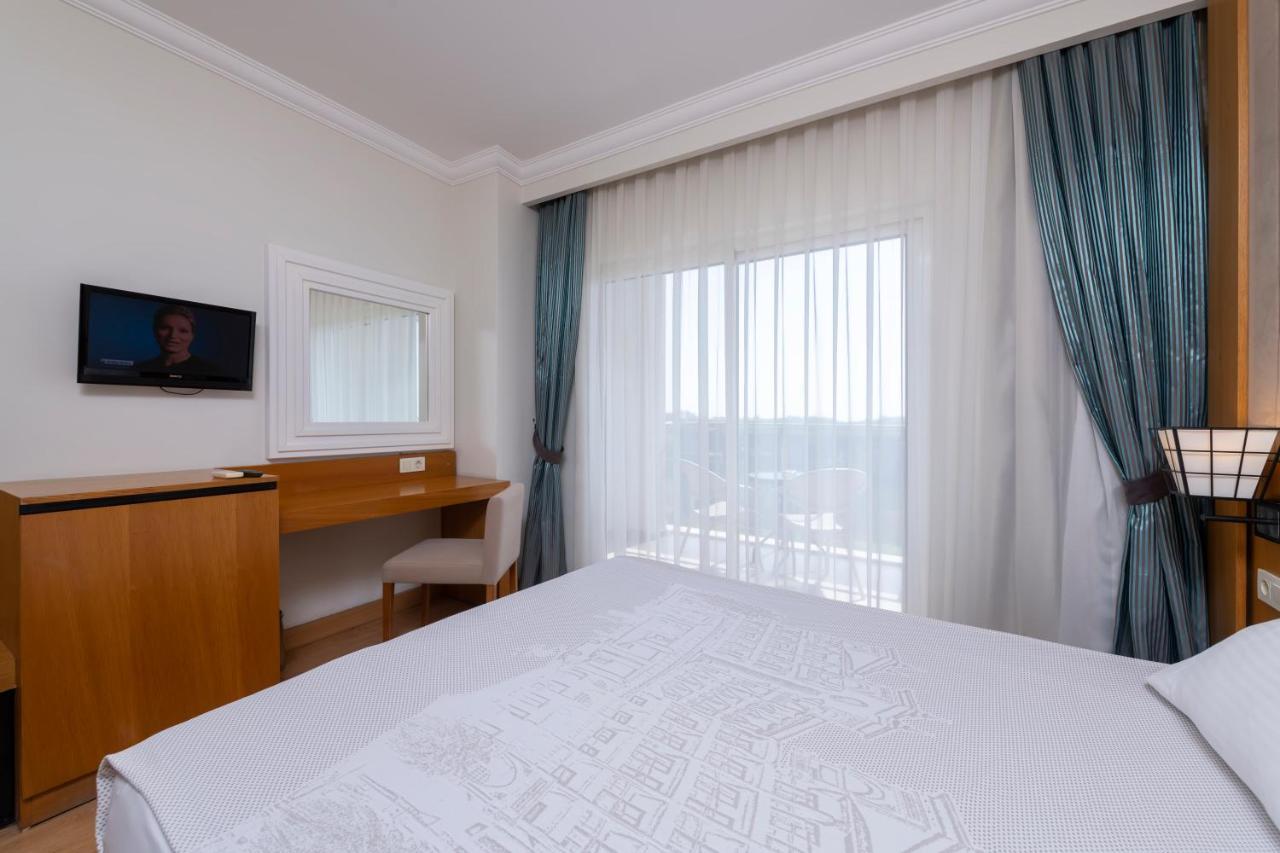 Lake River Side Hotel Spa Ngoại thất bức ảnh