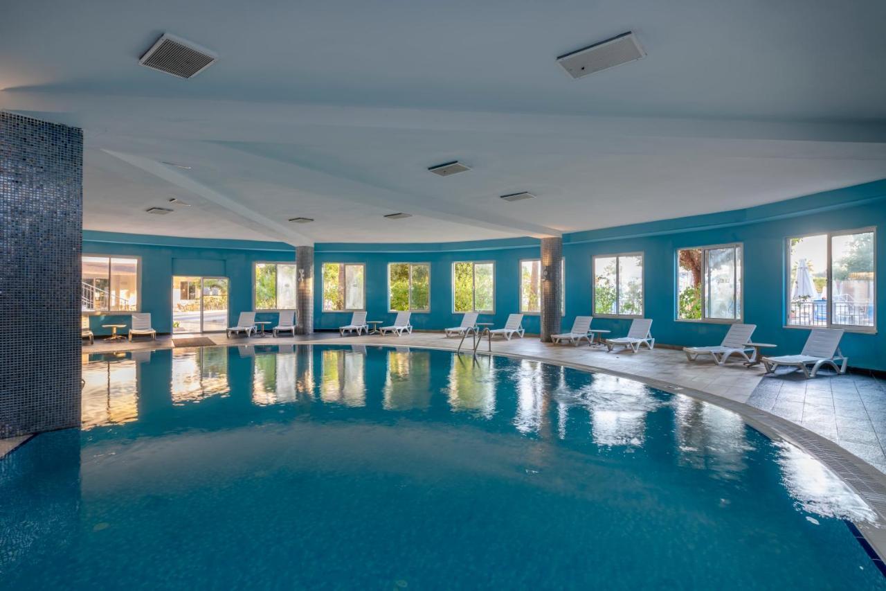 Lake River Side Hotel Spa Ngoại thất bức ảnh