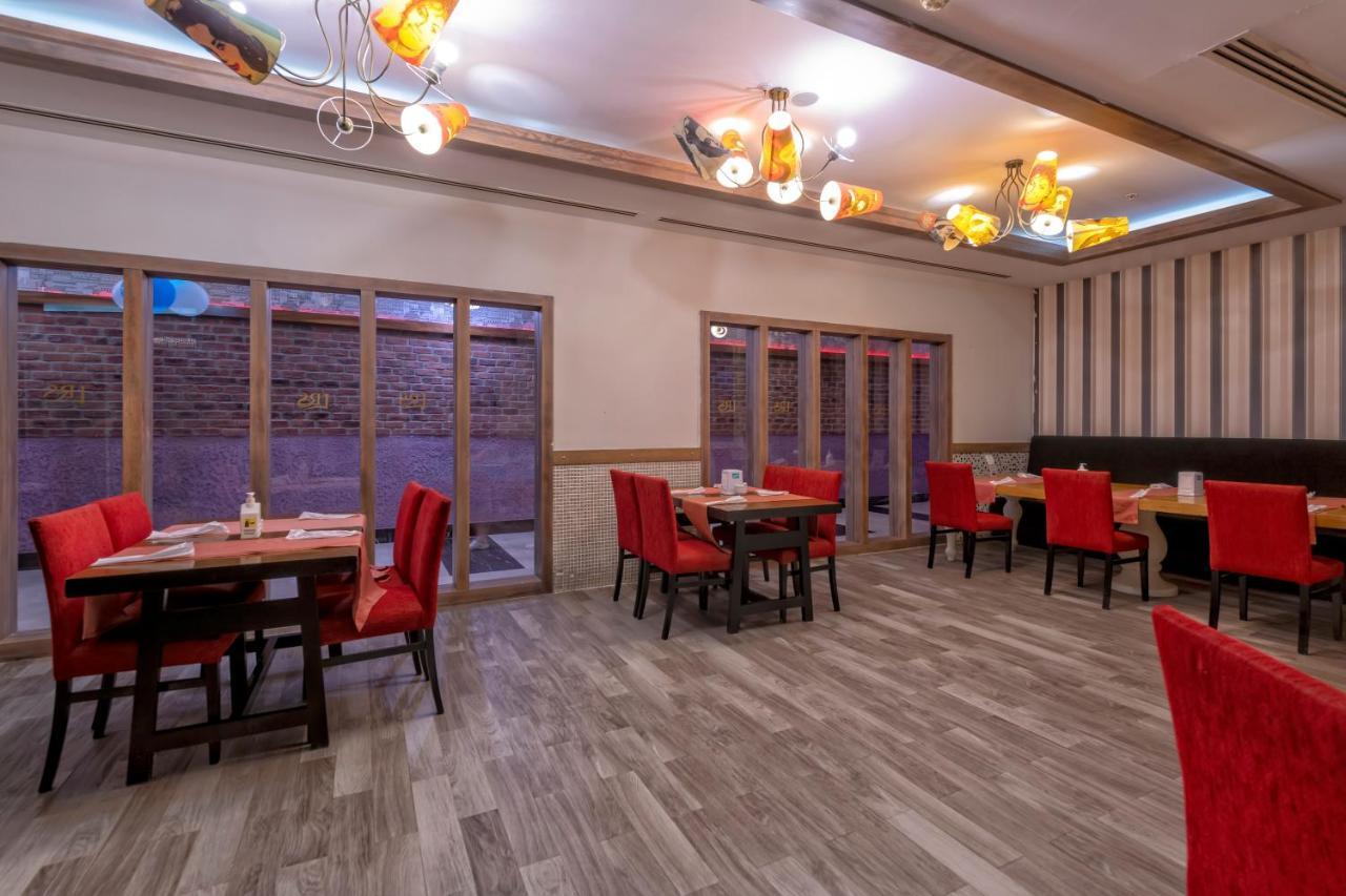 Lake River Side Hotel Spa Ngoại thất bức ảnh